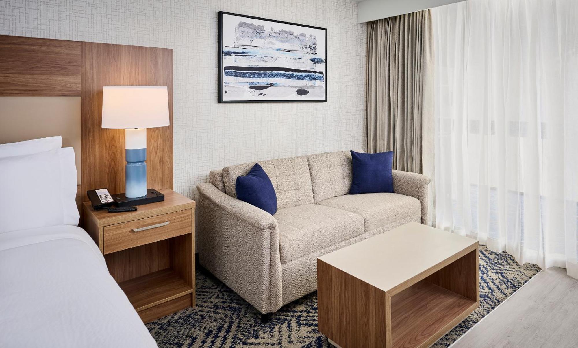Candlewood Suites Burlington Conference Centre By Ihg מראה חיצוני תמונה